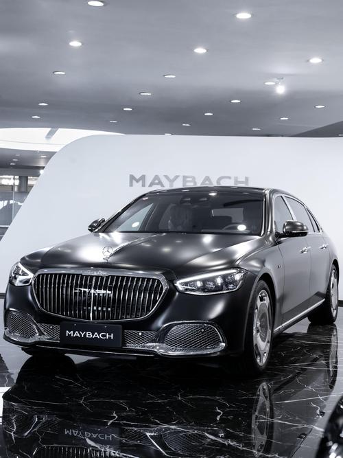 佛山323岚图汽车的售后服务让用户无忧出行，迈巴赫未来的豪华车趋势